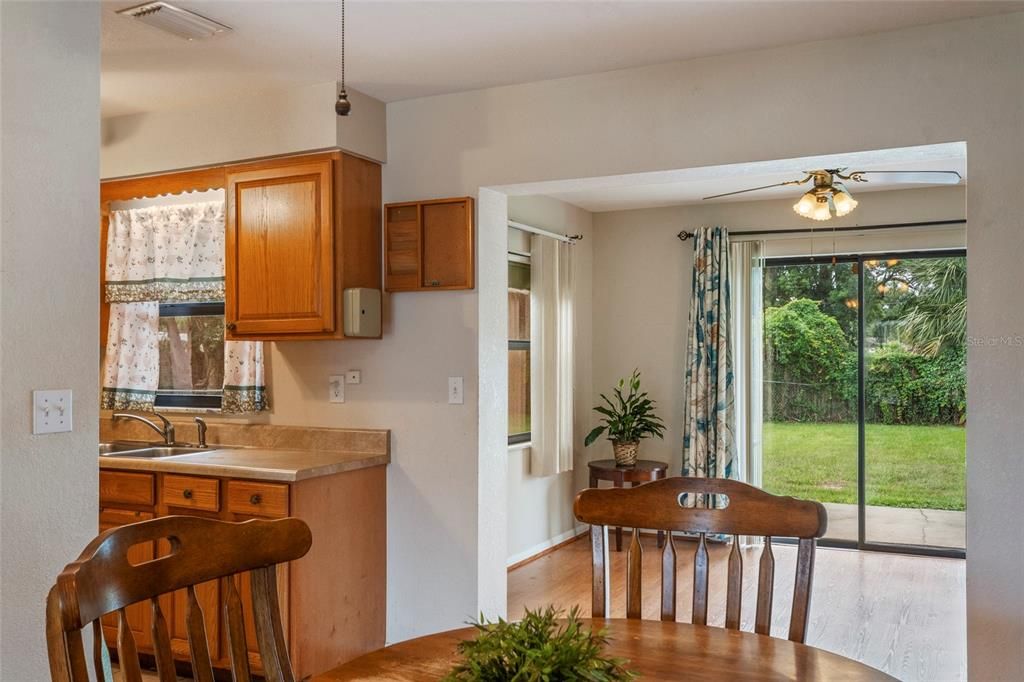 For Sale: $355,000 (3 beds, 2 baths, 1168 Square Feet)