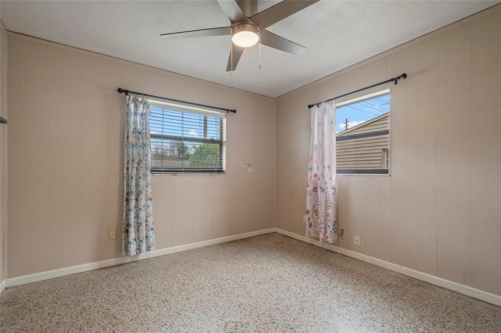 For Sale: $355,000 (3 beds, 2 baths, 1168 Square Feet)