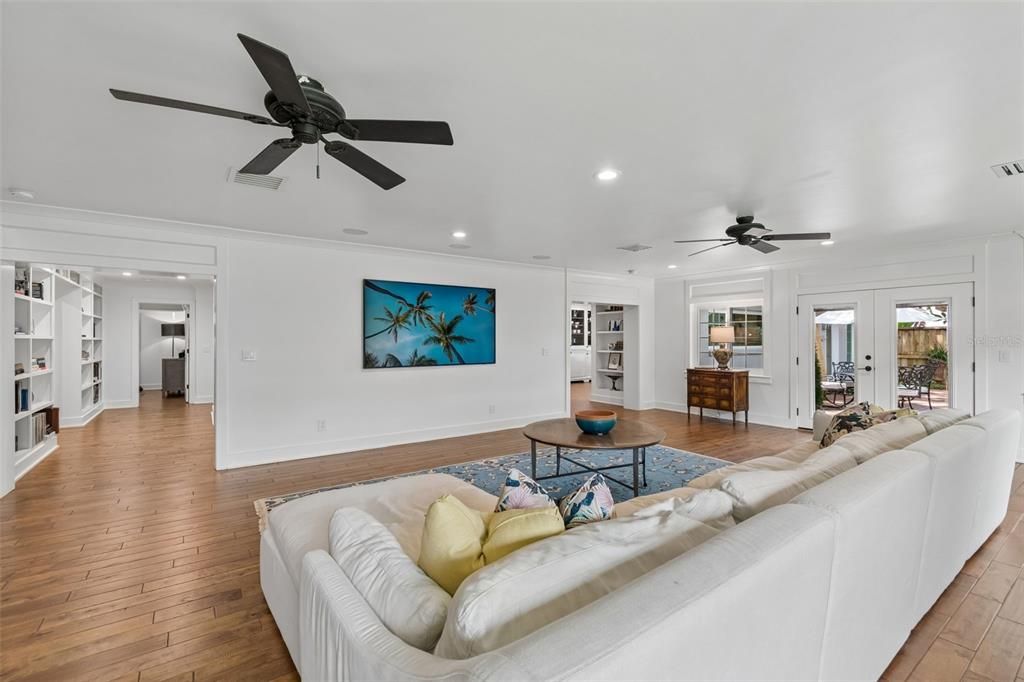 For Sale: $2,600,000 (4 beds, 3 baths, 3887 Square Feet)