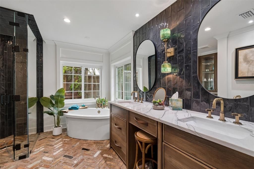 For Sale: $2,600,000 (4 beds, 3 baths, 3887 Square Feet)
