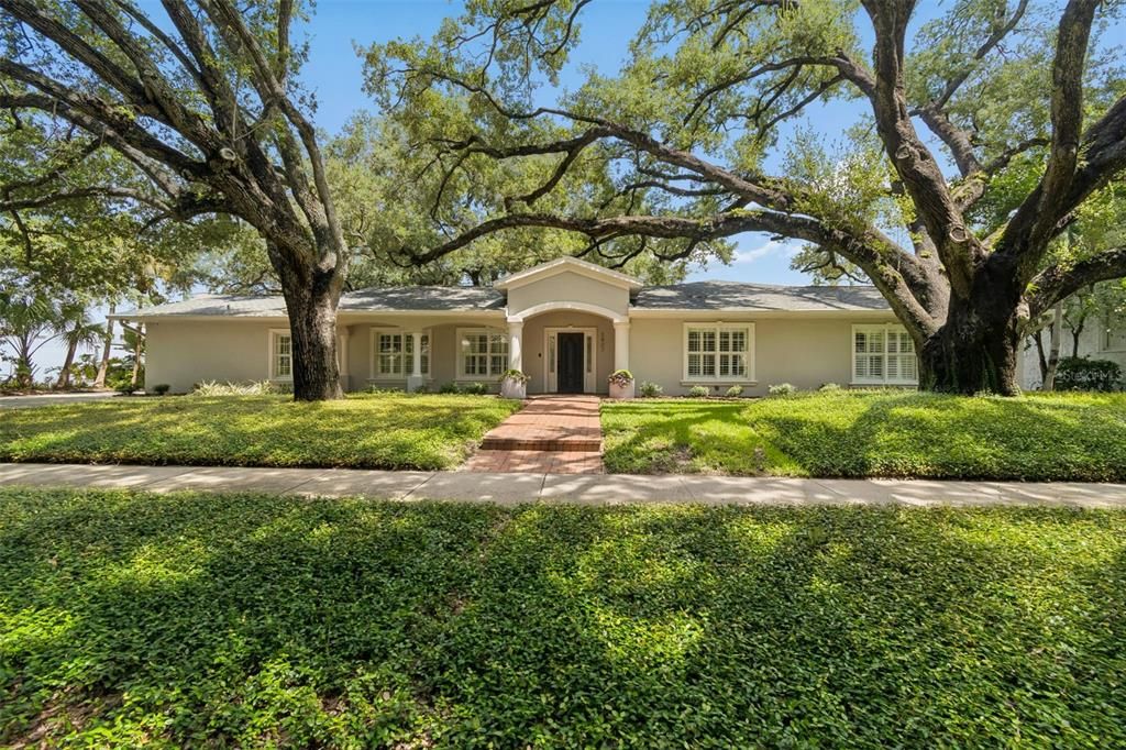 For Sale: $2,600,000 (4 beds, 3 baths, 3887 Square Feet)