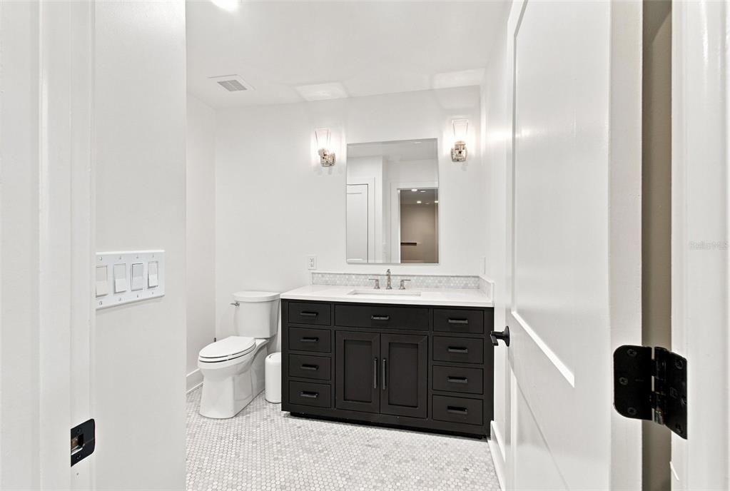 For Sale: $2,600,000 (4 beds, 3 baths, 3887 Square Feet)