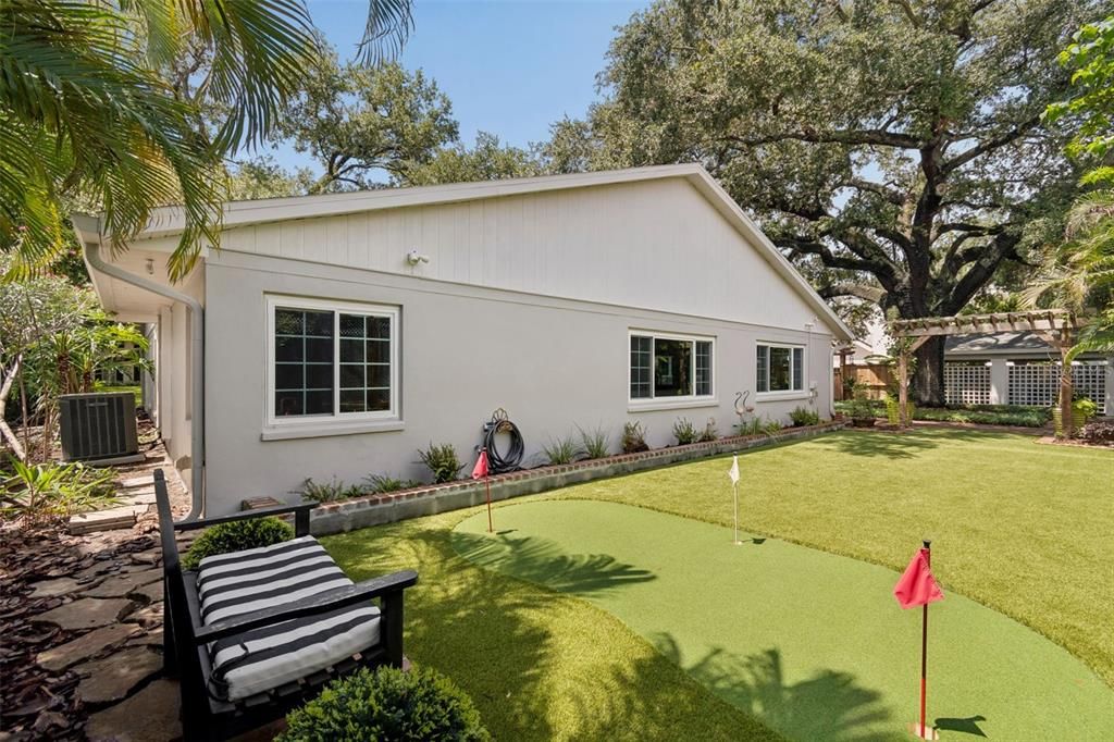 For Sale: $2,600,000 (4 beds, 3 baths, 3887 Square Feet)