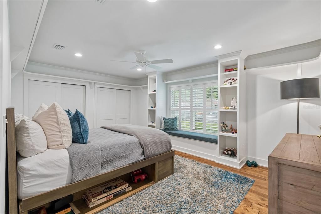 For Sale: $2,600,000 (4 beds, 3 baths, 3887 Square Feet)