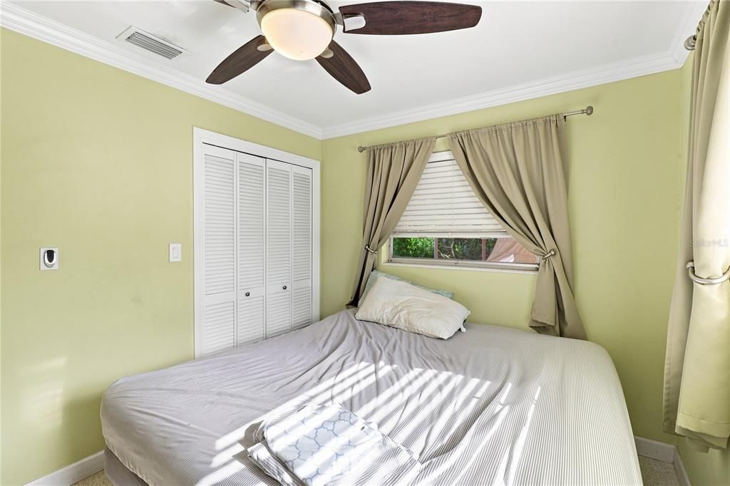En Venta: $325,000 (2 camas, 2 baños, 884 Pies cuadrados)