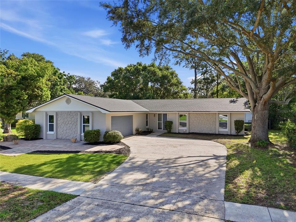 For Sale: $450,000 (4 beds, 2 baths, 1699 Square Feet)