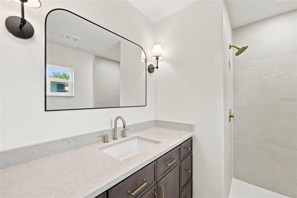 For Sale: $450,000 (4 beds, 2 baths, 1699 Square Feet)
