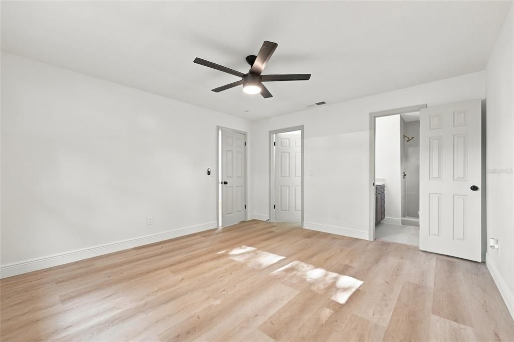 For Sale: $450,000 (4 beds, 2 baths, 1699 Square Feet)