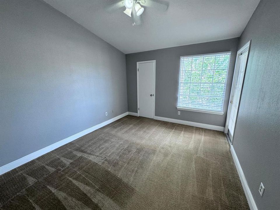 For Sale: $129,900 (1 beds, 1 baths, 660 Square Feet)