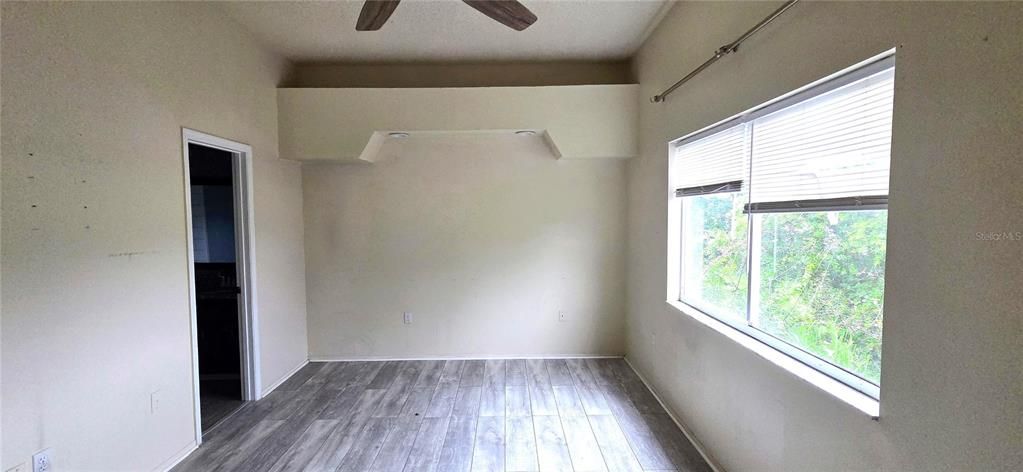 En Venta: $232,500 (3 camas, 2 baños, 1680 Pies cuadrados)