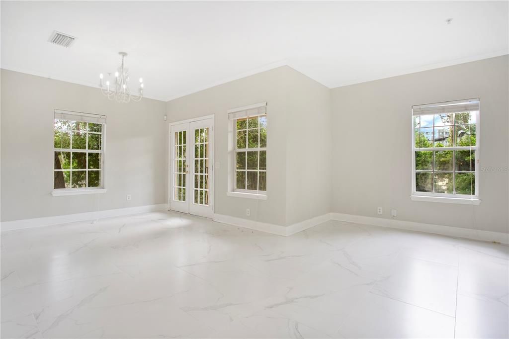 For Rent: $2,900 (3 beds, 2 baths, 1743 Square Feet)
