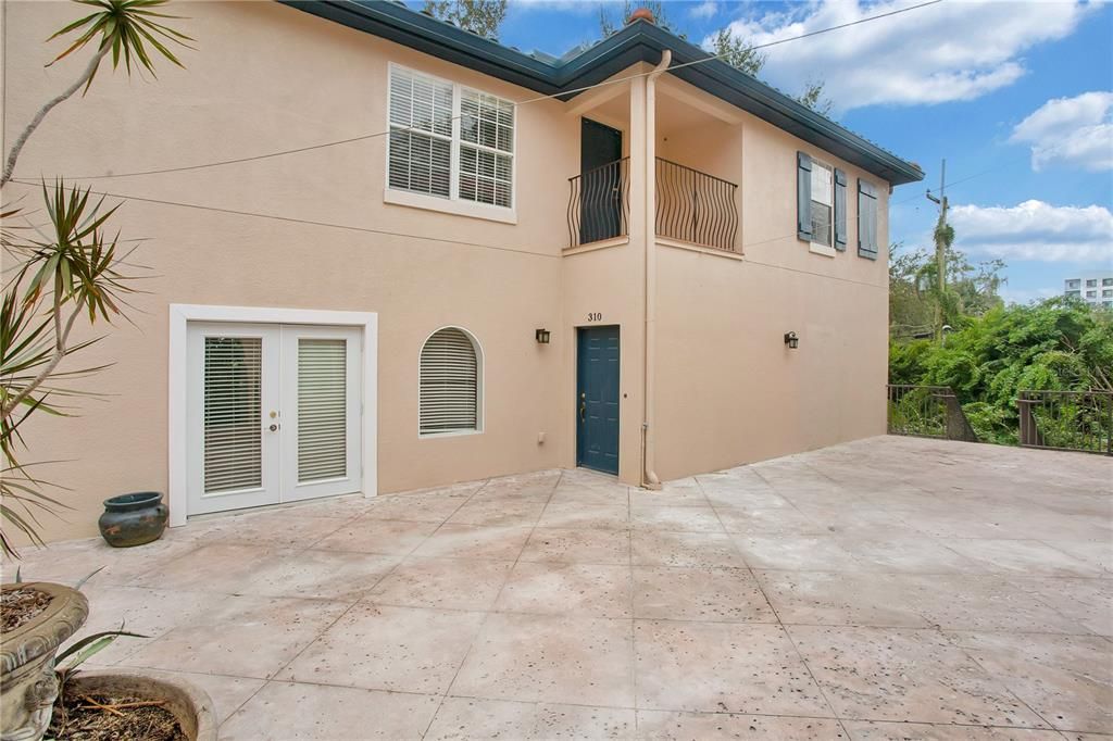 For Rent: $2,900 (3 beds, 2 baths, 1743 Square Feet)