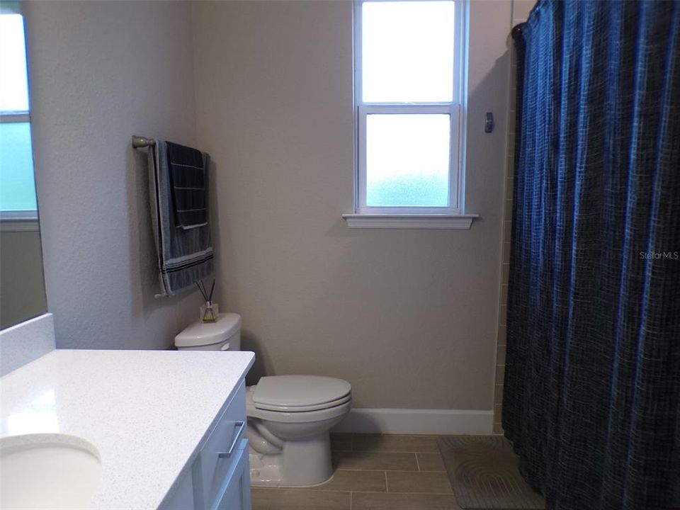 For Sale: $389,900 (3 beds, 2 baths, 1992 Square Feet)