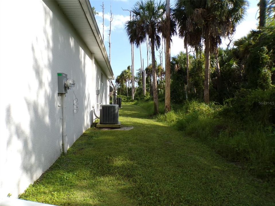 For Sale: $389,900 (3 beds, 2 baths, 1992 Square Feet)