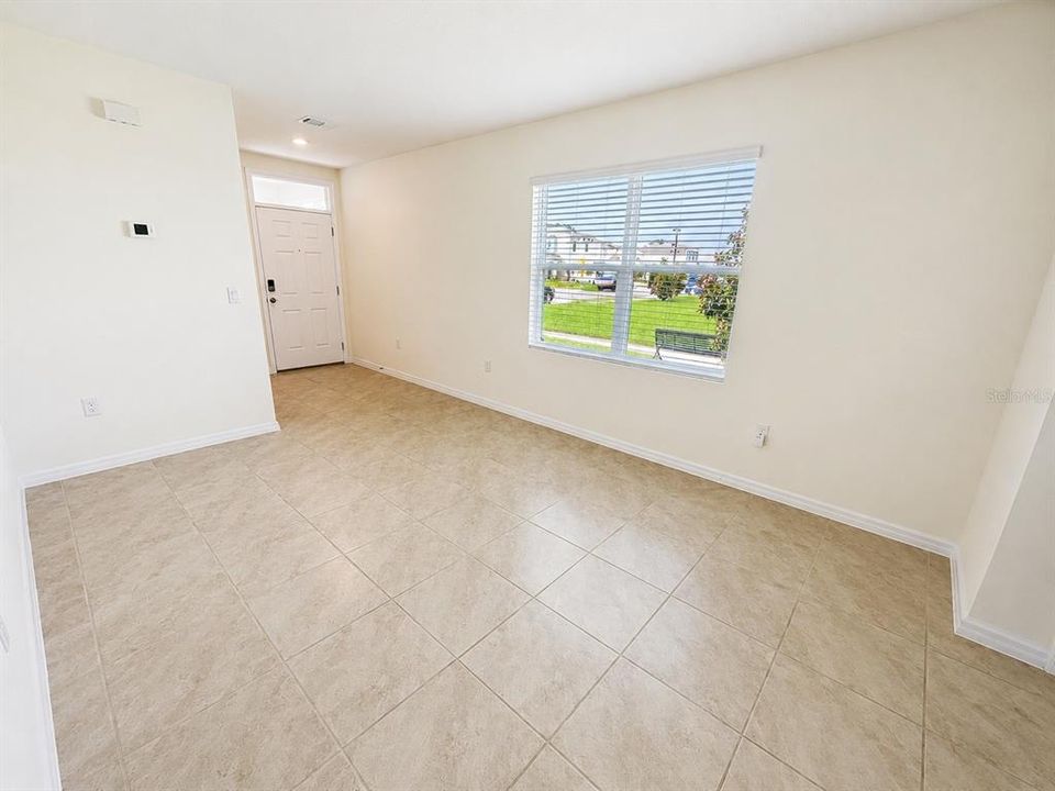 For Sale: $350,000 (3 beds, 2 baths, 1510 Square Feet)