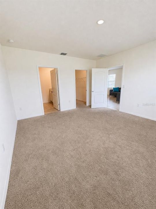 For Sale: $350,000 (3 beds, 2 baths, 1510 Square Feet)
