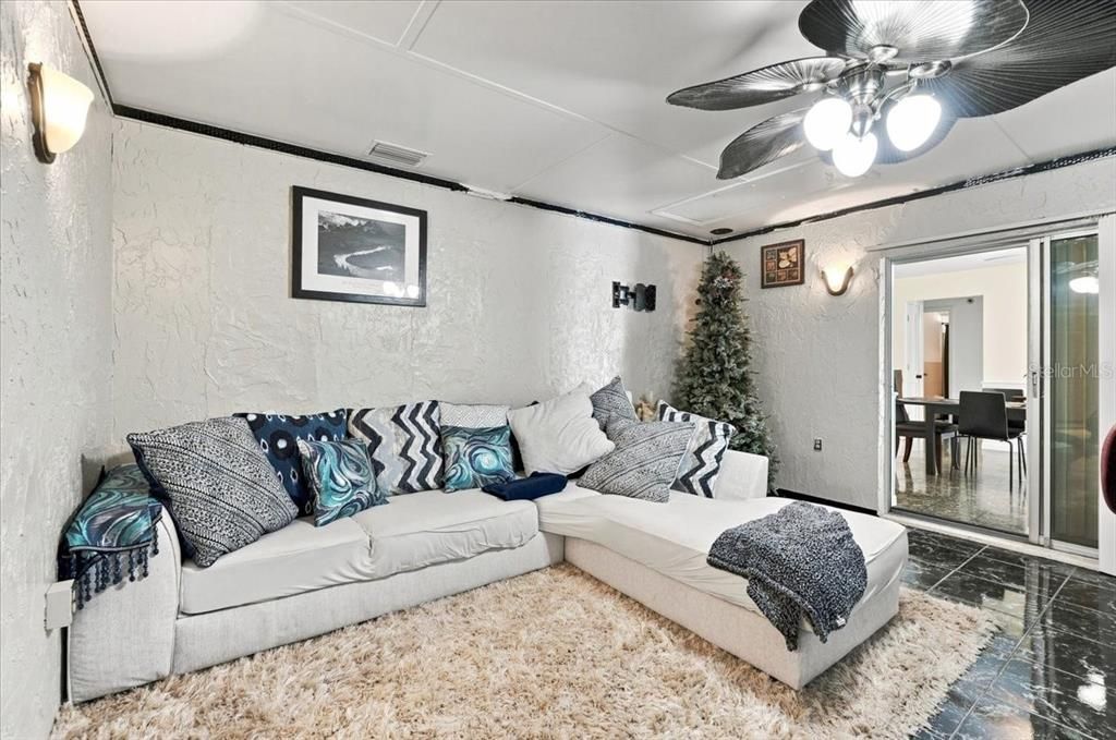 For Sale: $350,000 (4 beds, 3 baths, 2360 Square Feet)