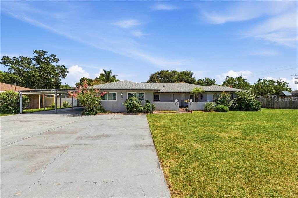 For Sale: $350,000 (4 beds, 3 baths, 2360 Square Feet)