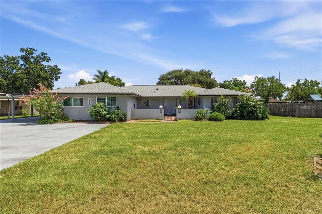 For Sale: $350,000 (4 beds, 3 baths, 2360 Square Feet)