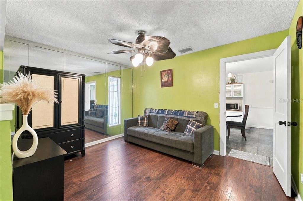 For Sale: $350,000 (4 beds, 3 baths, 2360 Square Feet)