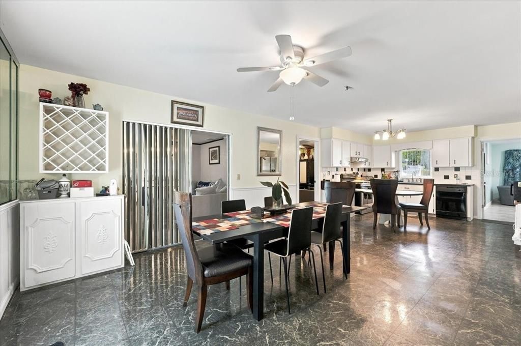 For Sale: $350,000 (4 beds, 3 baths, 2360 Square Feet)