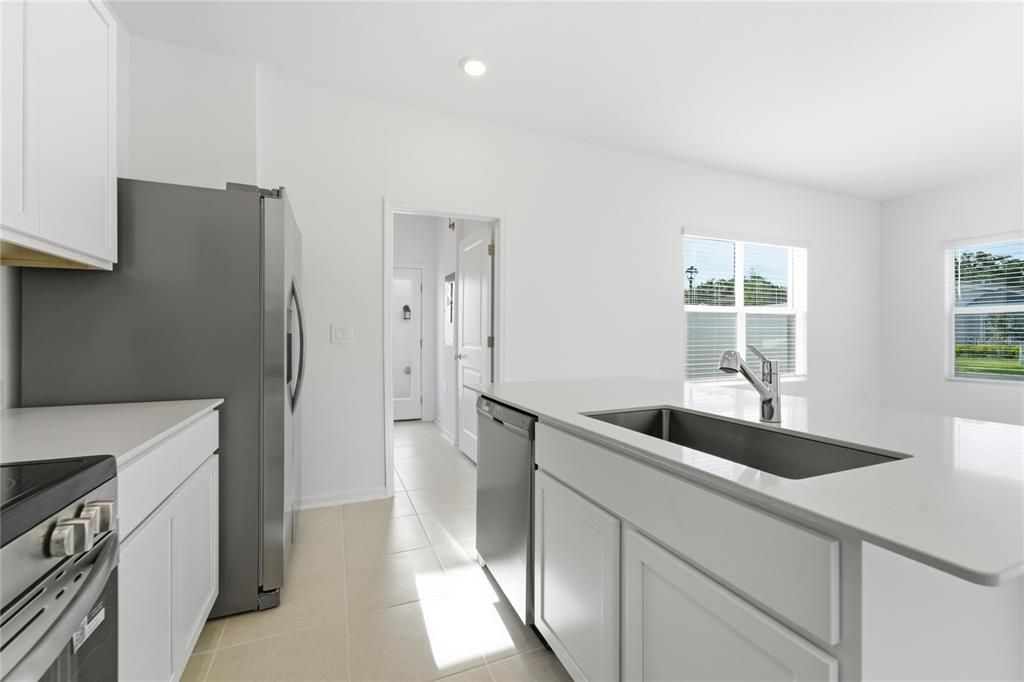 For Rent: $2,395 (3 beds, 2 baths, 1755 Square Feet)