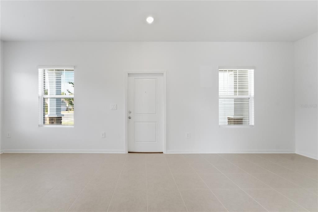For Rent: $2,395 (3 beds, 2 baths, 1755 Square Feet)
