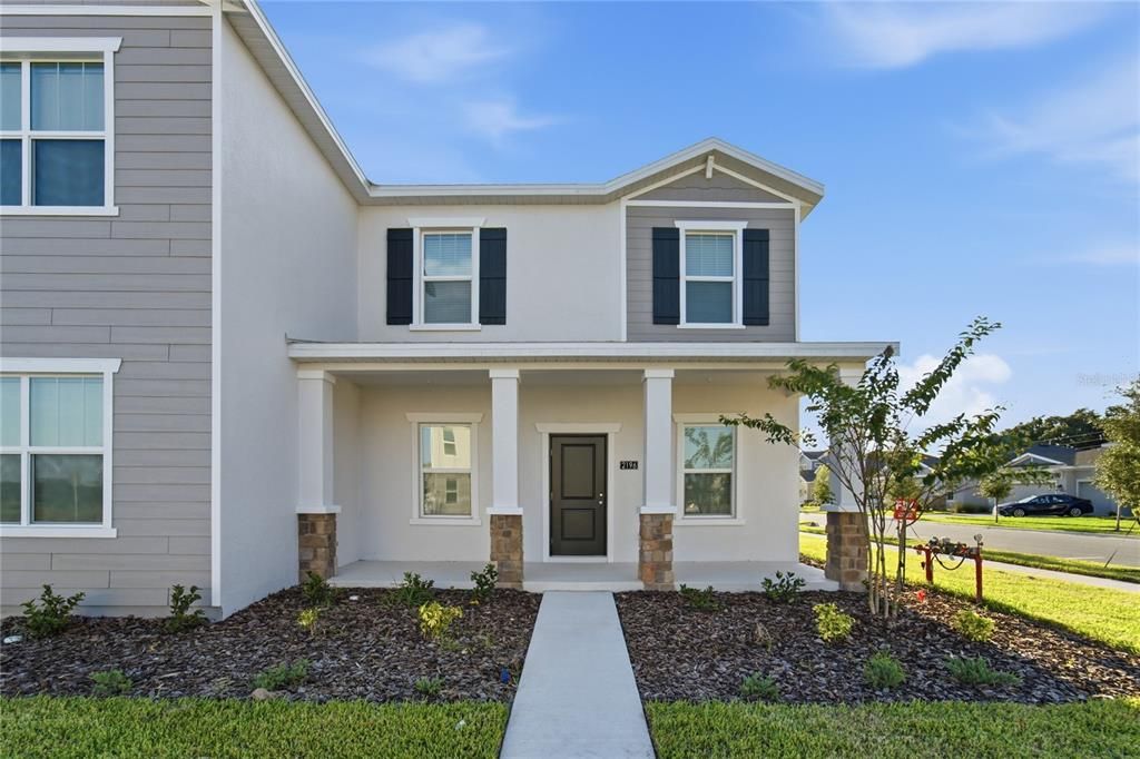 For Rent: $2,395 (3 beds, 2 baths, 1755 Square Feet)