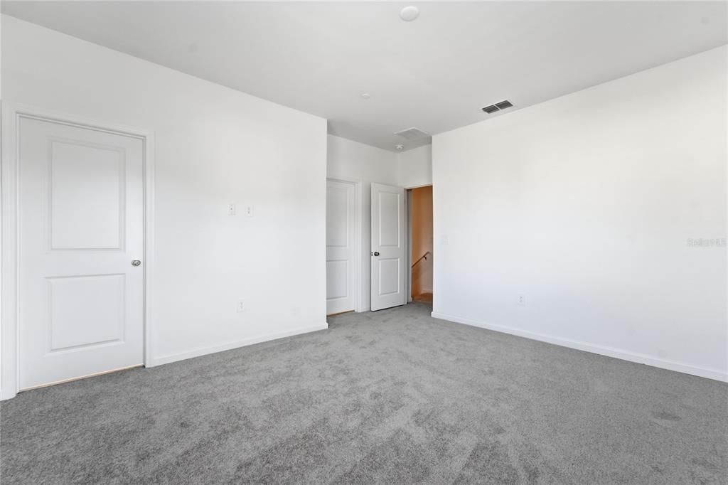 For Rent: $2,395 (3 beds, 2 baths, 1755 Square Feet)