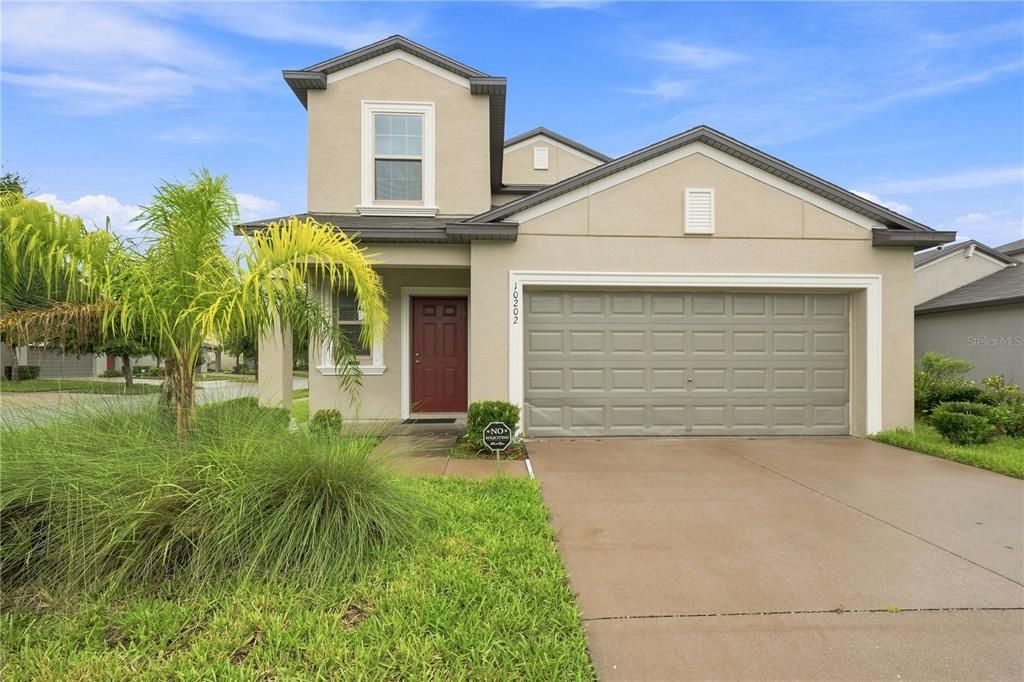 For Sale: $385,000 (5 beds, 2 baths, 2415 Square Feet)
