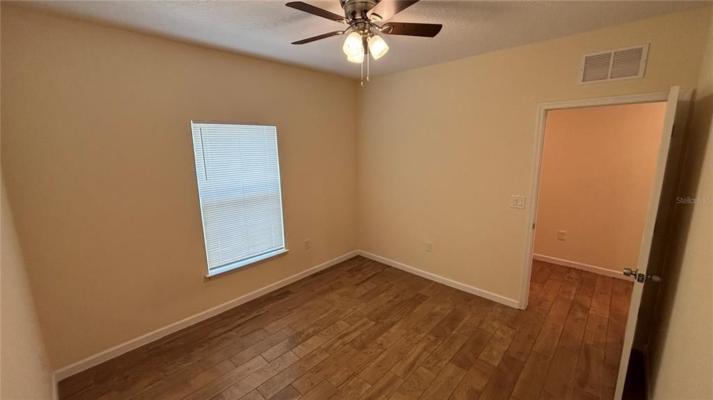 For Rent: $1,695 (3 beds, 3 baths, 1428 Square Feet)