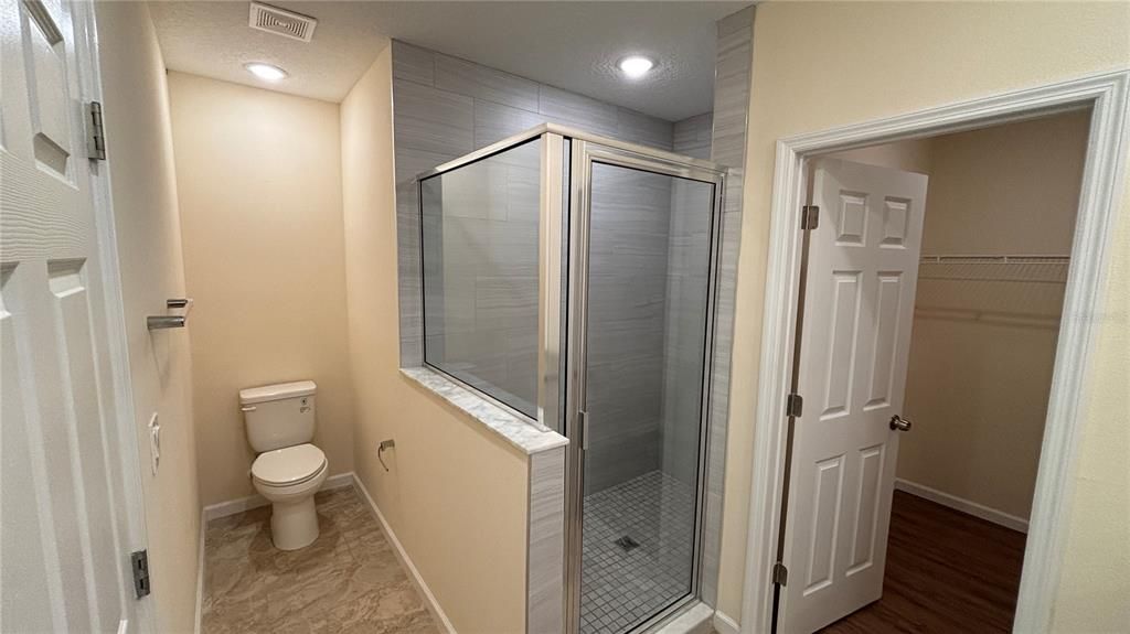 For Rent: $1,695 (3 beds, 3 baths, 1428 Square Feet)