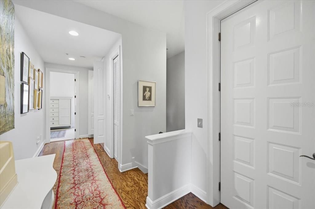 For Sale: $1,190,000 (3 beds, 3 baths, 2810 Square Feet)
