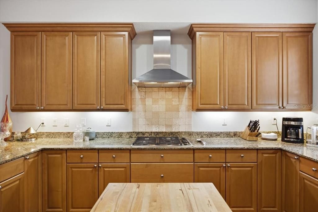 For Sale: $1,190,000 (3 beds, 3 baths, 2810 Square Feet)