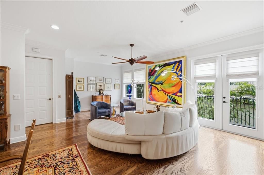 For Sale: $1,190,000 (3 beds, 3 baths, 2810 Square Feet)
