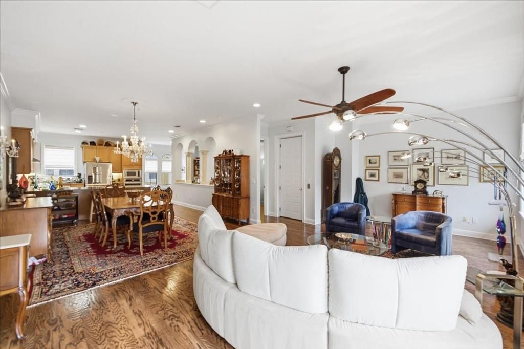 For Sale: $1,190,000 (3 beds, 3 baths, 2810 Square Feet)