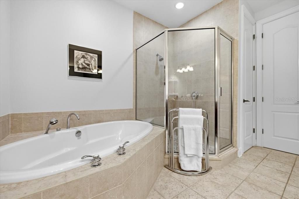 For Sale: $1,190,000 (3 beds, 3 baths, 2810 Square Feet)