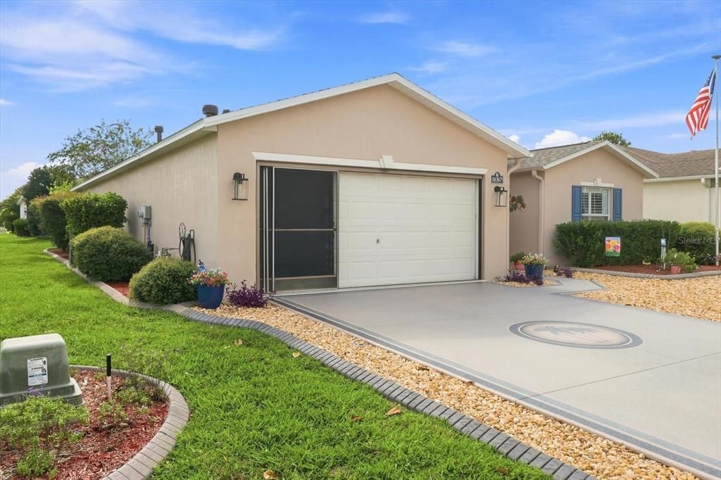 For Sale: $329,997 (3 beds, 2 baths, 1662 Square Feet)