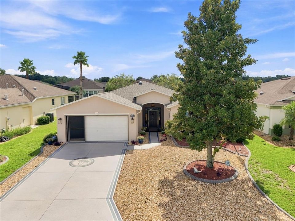 For Sale: $329,997 (3 beds, 2 baths, 1662 Square Feet)