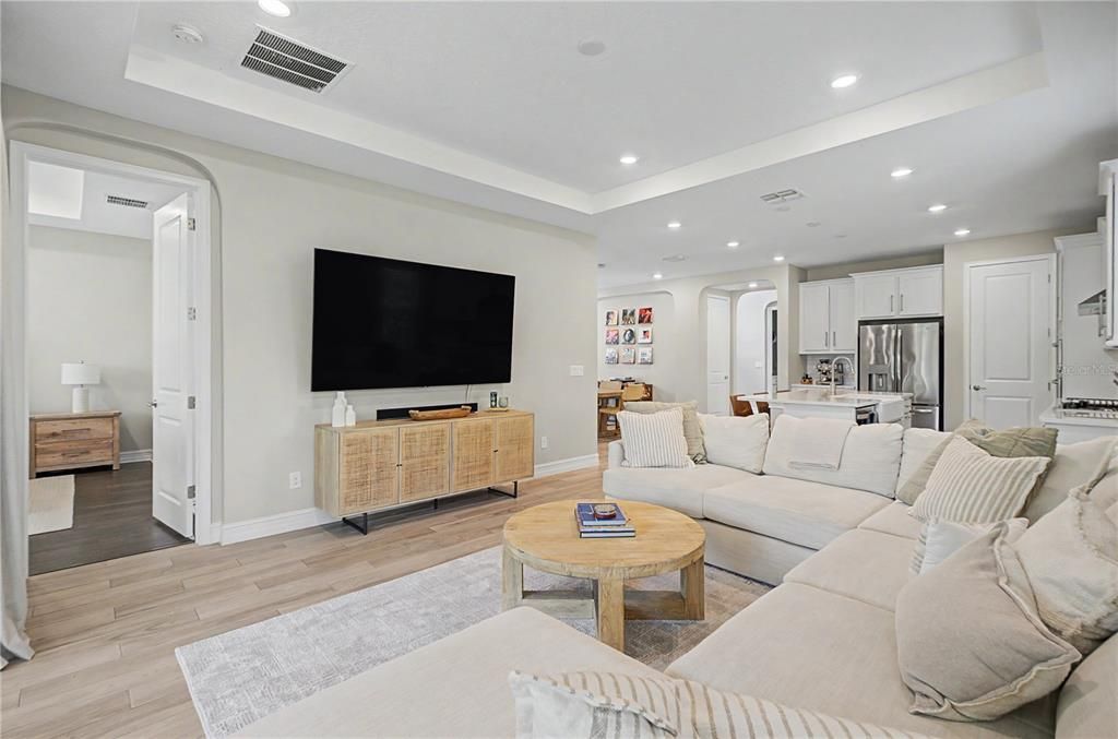 For Sale: $600,000 (3 beds, 2 baths, 2137 Square Feet)