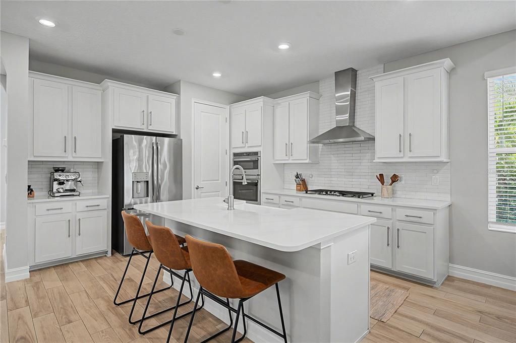 For Sale: $600,000 (3 beds, 2 baths, 2137 Square Feet)