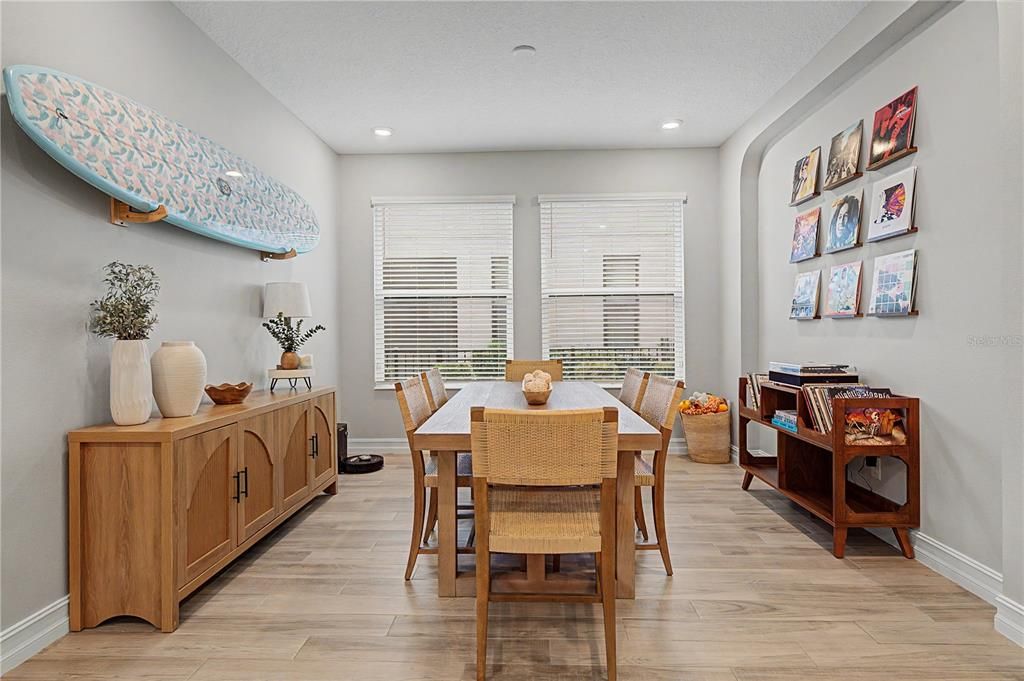 For Sale: $600,000 (3 beds, 2 baths, 2137 Square Feet)