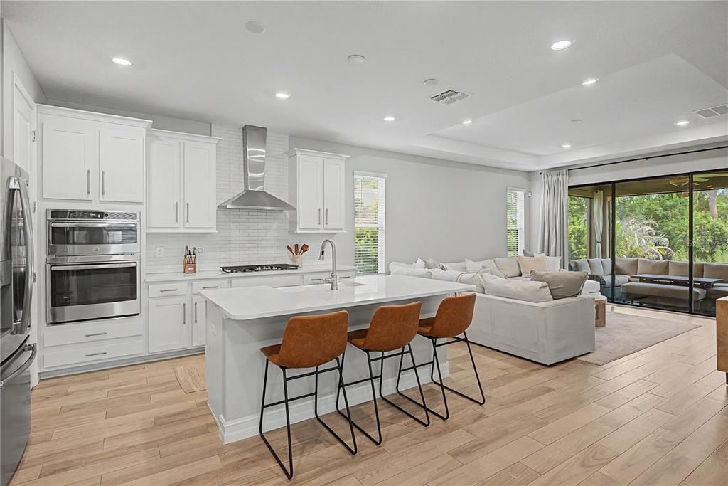 For Sale: $600,000 (3 beds, 2 baths, 2137 Square Feet)