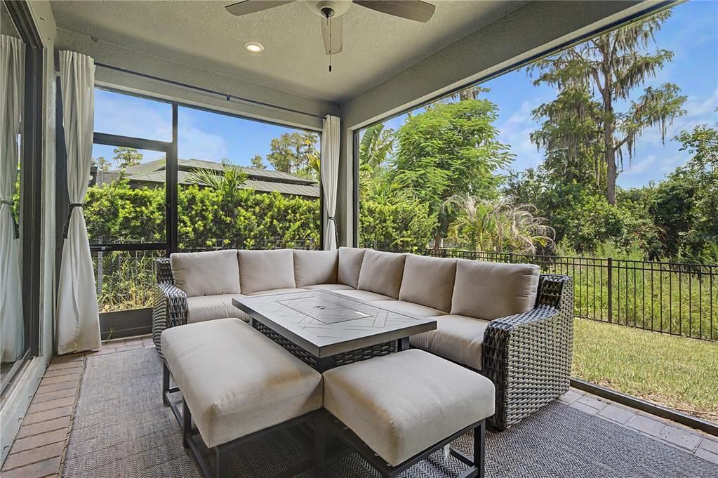 For Sale: $600,000 (3 beds, 2 baths, 2137 Square Feet)