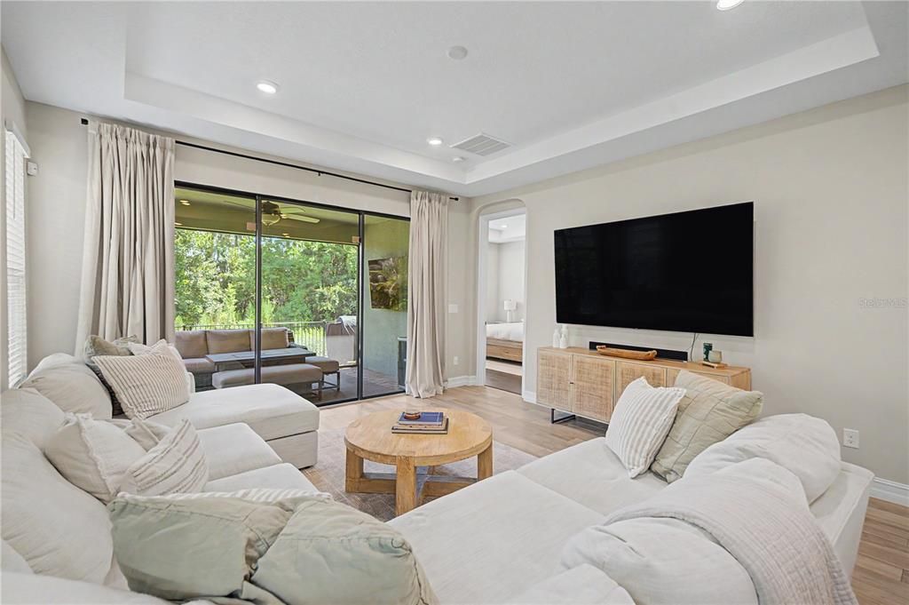 For Sale: $600,000 (3 beds, 2 baths, 2137 Square Feet)