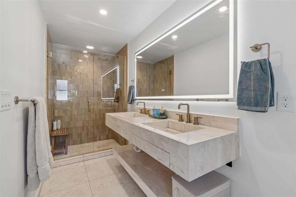 For Rent: $4,000 (2 beds, 2 baths, 1310 Square Feet)