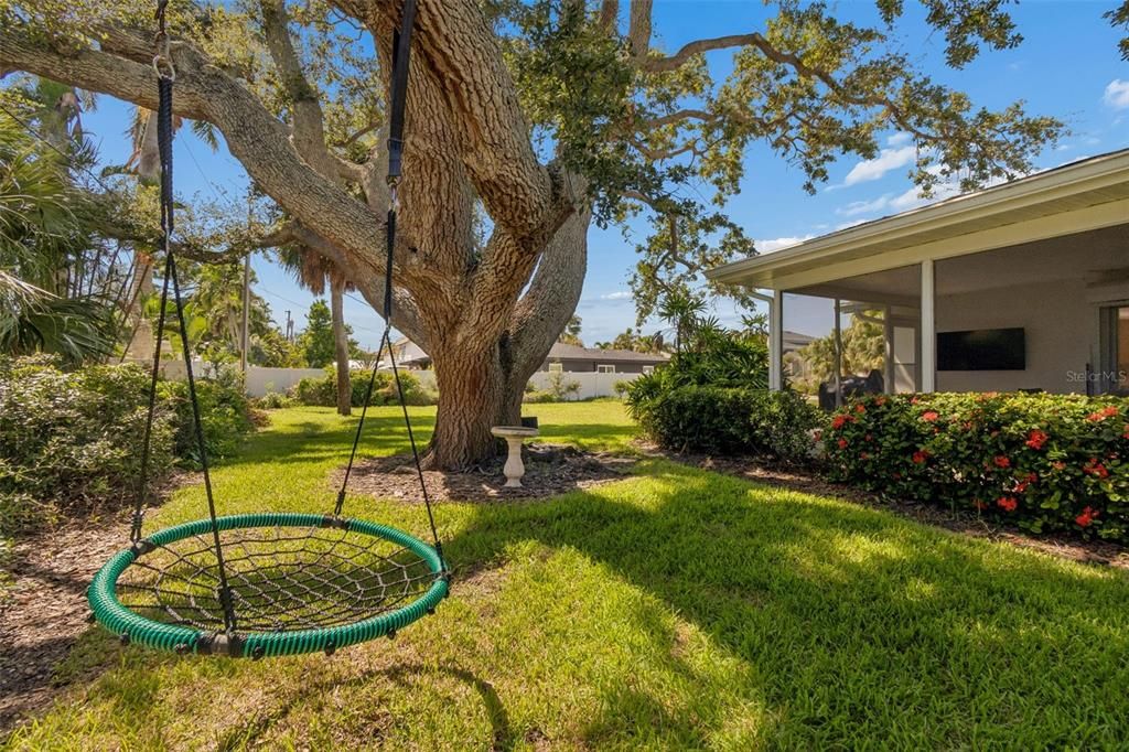 For Rent: $4,000 (2 beds, 2 baths, 1310 Square Feet)
