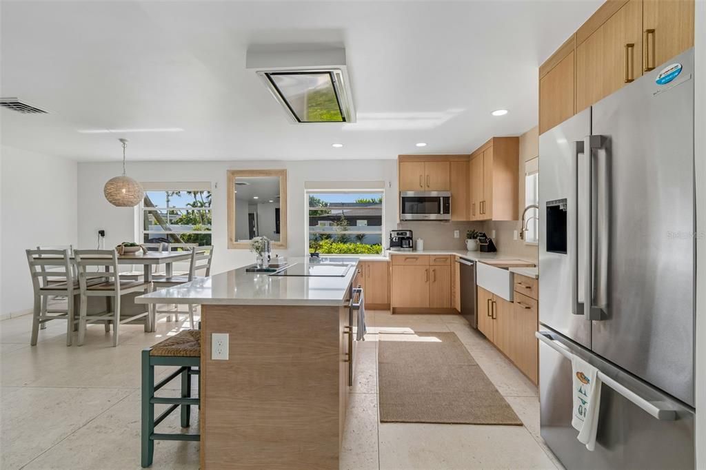 For Rent: $4,000 (2 beds, 2 baths, 1310 Square Feet)