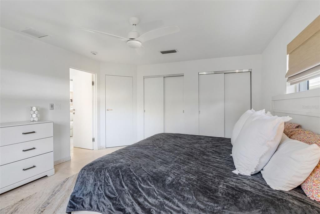For Rent: $4,000 (2 beds, 2 baths, 1310 Square Feet)