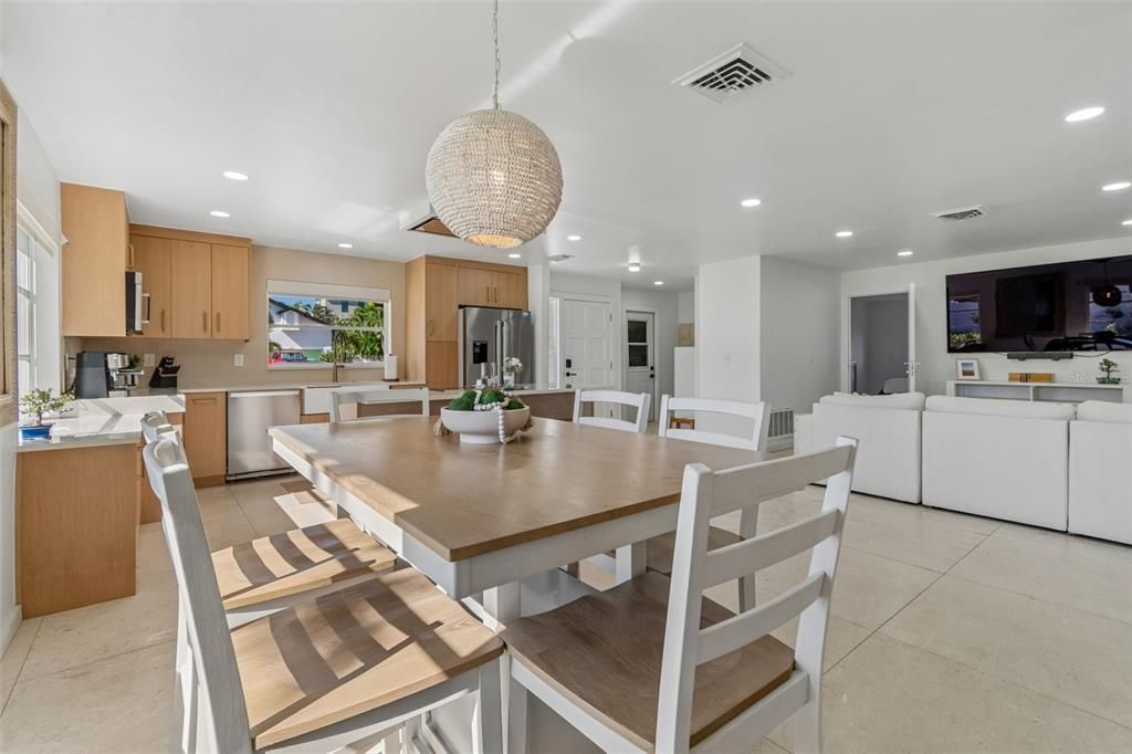 For Rent: $4,000 (2 beds, 2 baths, 1310 Square Feet)